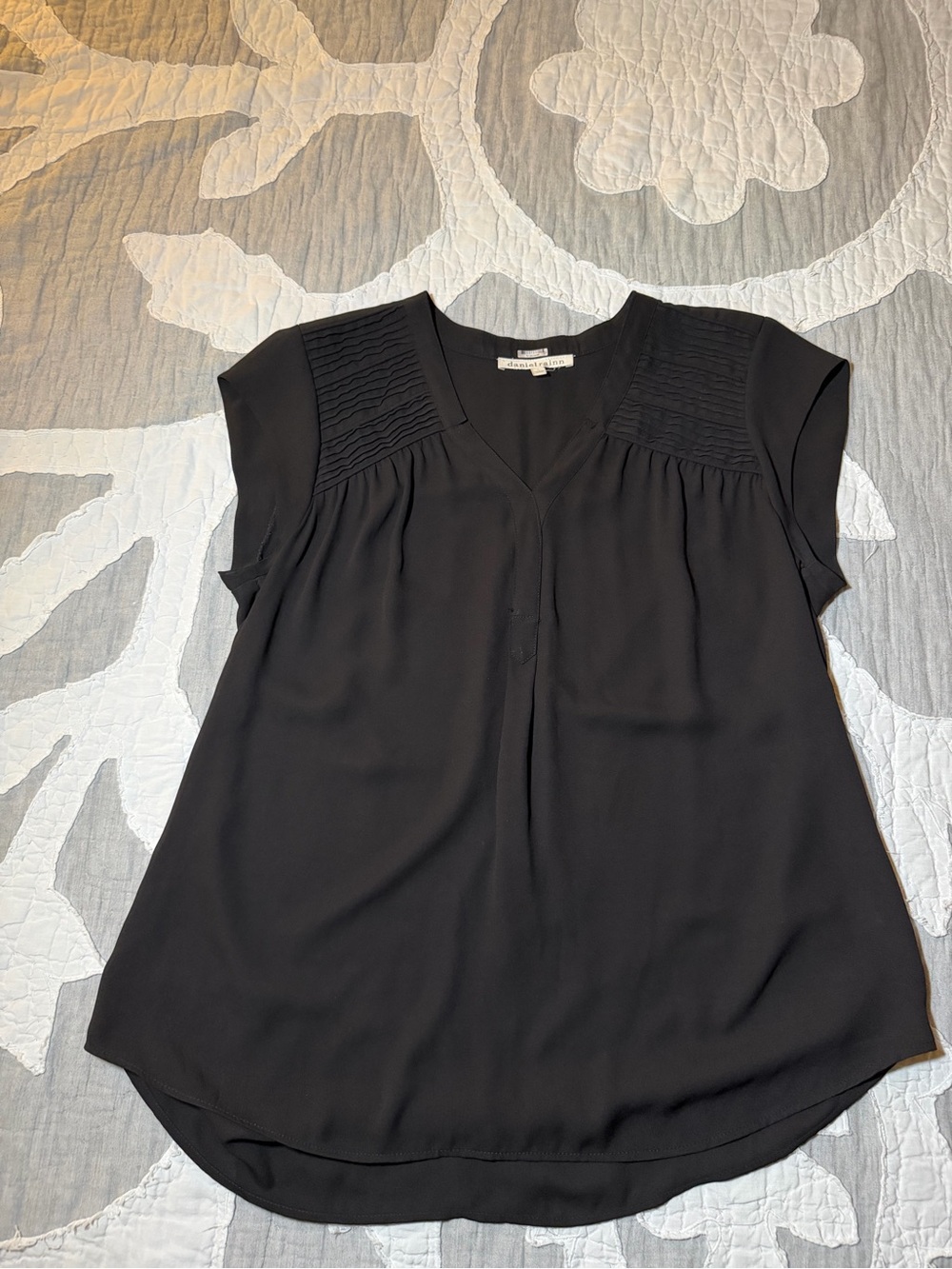 Anthropologie Black Pintuck V-Neck Cap Sleeve Blouse
